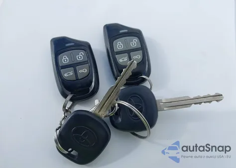 2012 Toyota Sienna Le V6 8 Passenger from USA, damaged, VIN 5TDKK3DC8CS271513